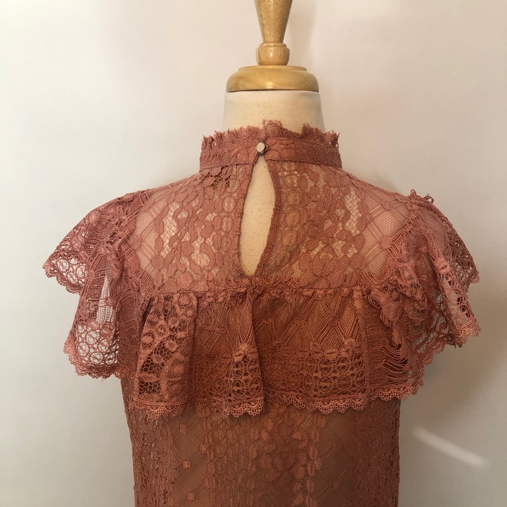 Champagne & Strawberry Pink lace top small - Picture 6 of 8